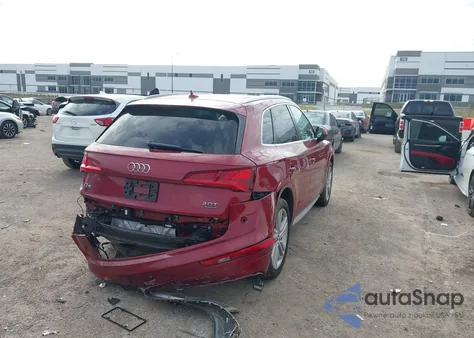 2018 Audi Q5 2.0T Premium/2.0T Tech Premium z USA, uszkodzony, nr VIN WA1BNAFY9J2235896